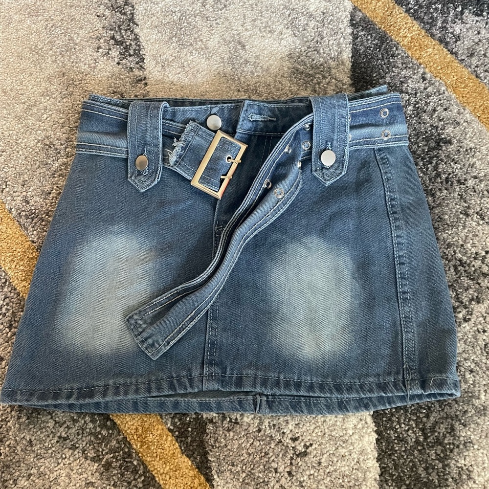 Classic Blue Denim Mini Skirt with Belt